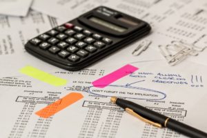 What is financial accounting course?